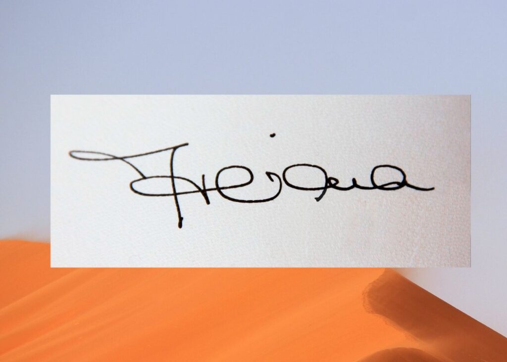 La firma de la Reina Máxima es grande y ancha, semicurva y bien presionada.